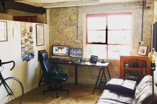 https://www.oldknowsfactory.co.uk/wp-content/uploads/2020/01/Office-To-RentMapperley-600x400.jpg