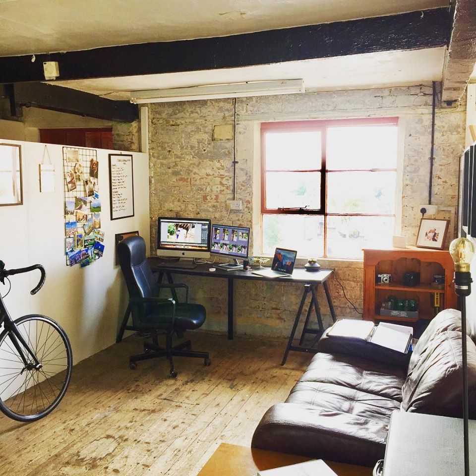 https://www.oldknowsfactory.co.uk/wp-content/uploads/2020/06/small-office-space-2-960x960.jpg